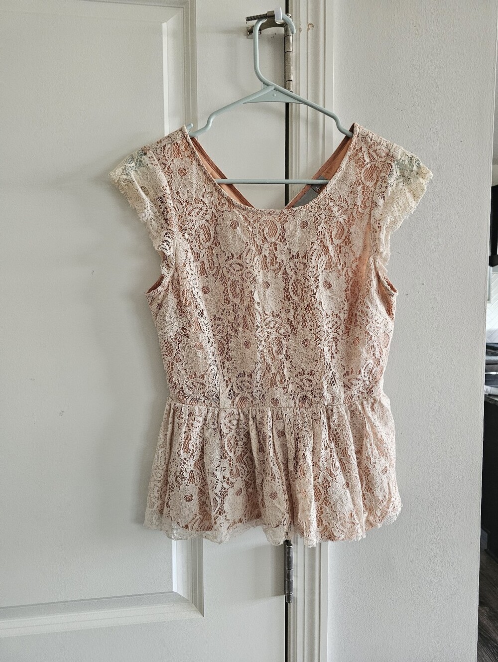 Anthropologie Maeve Solstice Lace Overlay Peplum Top - Picture 2 of 5